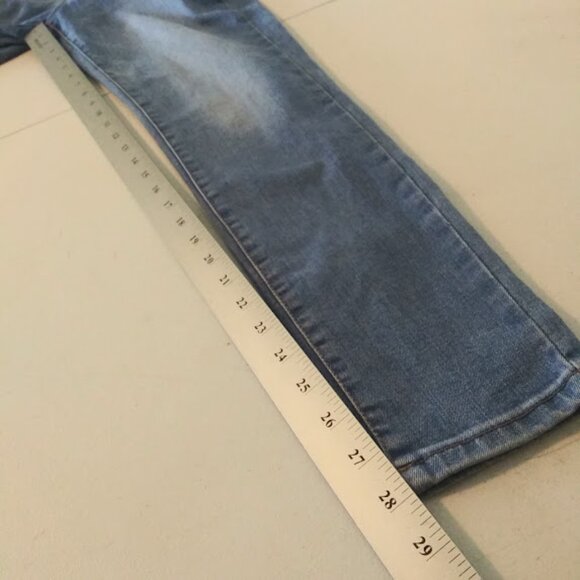 Old Navy women's size 6 Rockstar mid rise/taille Mi-Basse light wash jeans - Picture 9 of 13